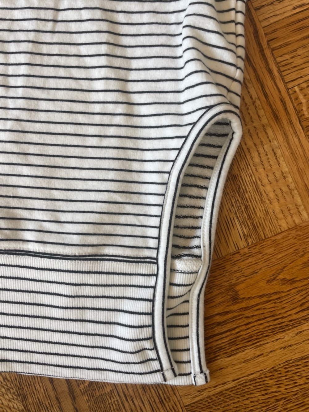 DAILY RITUAL Striped Long-Sleeve Crewneck Pullover - White/Black Medium - Picture 5 of 8